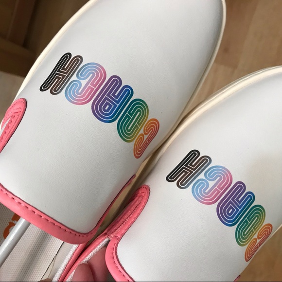 Coach Wells Slip On Sneaker *Special Edition* - Picture 9 of 13